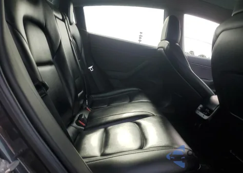 2019 Tesla Model 3 from USA, damaged, VIN 5YJ3E1EB2KF389470